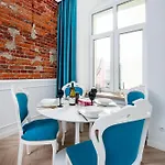 Apartment Downtown - Location - By Rentujemy